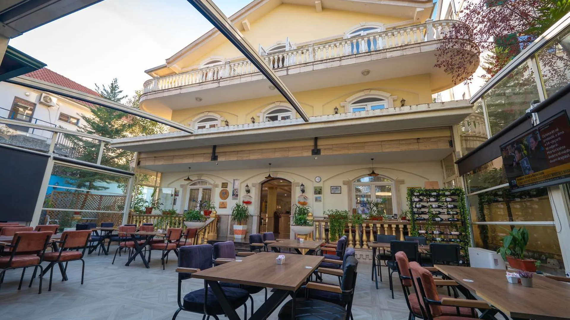 ****  Olimpic Hotel Tirana Albanien